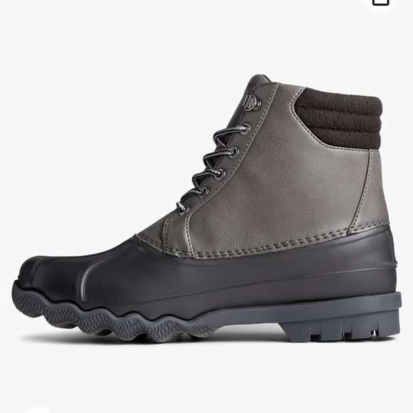 Brand New men's Sperry Duck boots size 10